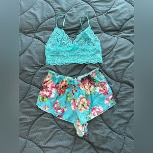 Floral Lace Bralette and Shorts Set - Turquoise size M - never worn
